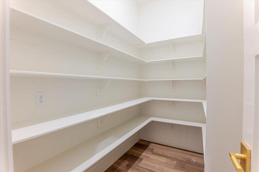 Spacious, unfurnished interior of a new home in , Granbury (Image 33). Spacious, unfurnished interior of a new home in , Granbury (Image 33).