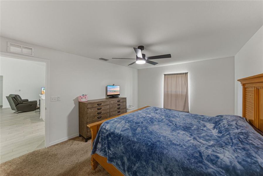 Furnished interior view inside a new home in , Sebring (Image 29).