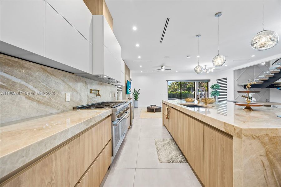 Furnished interior view inside a new home in , Fort Lauderdale (Image 10).