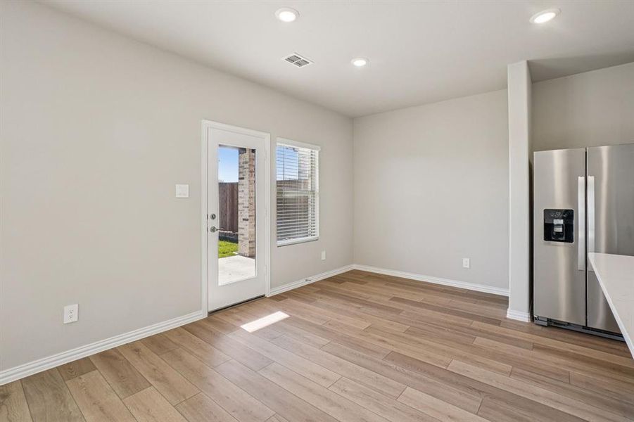 Spacious, unfurnished interior of a new home in Eastridge - Spring Series, McKinney (Image 32).