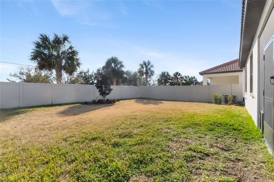 Exterior details and patio area of a home in Southshore Bay Active Adult, Wimauma (Image 20).
