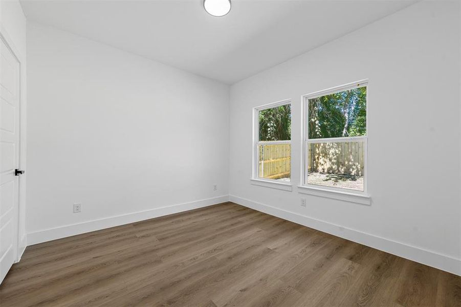 Spacious, unfurnished interior of a new home in , Dallas (Image 19).