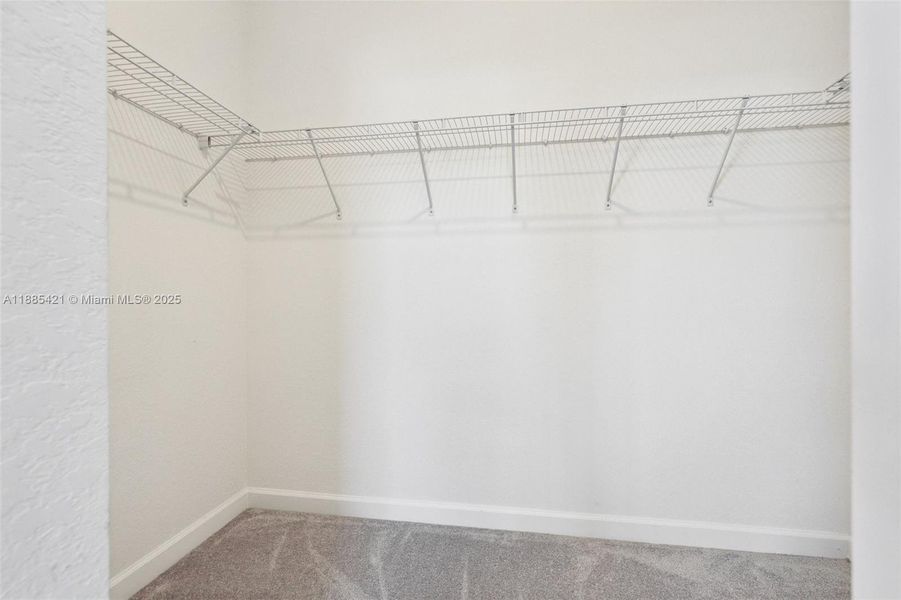 Spacious, unfurnished interior of a new home in , Homestead (Image 21).