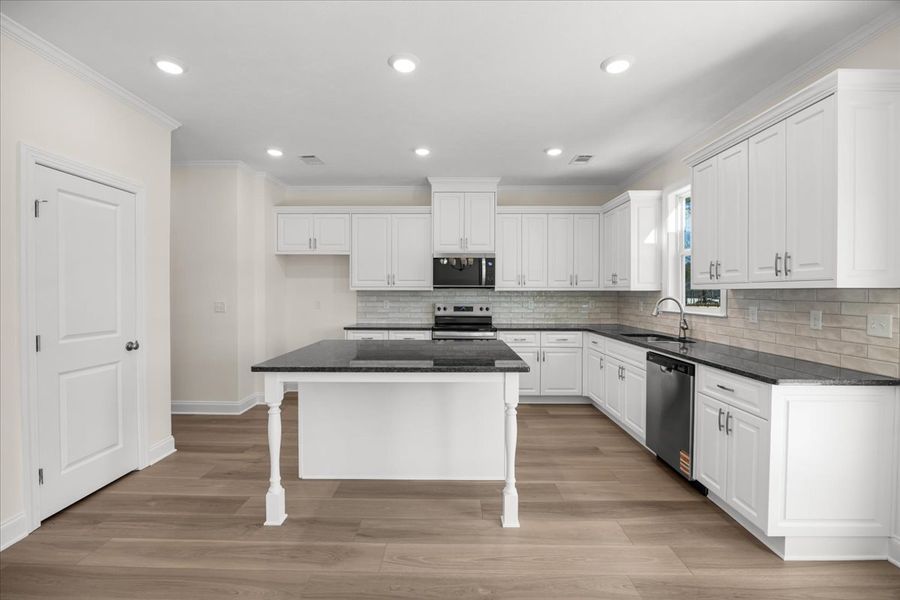 Furnished interior view inside a new home in Tillery Park, Grovetown (Image 9).