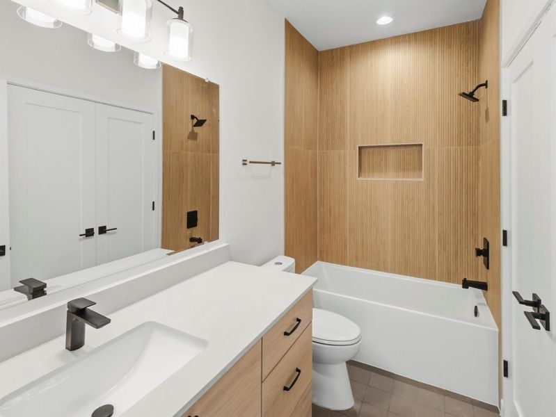 Main Home - Primary Bath