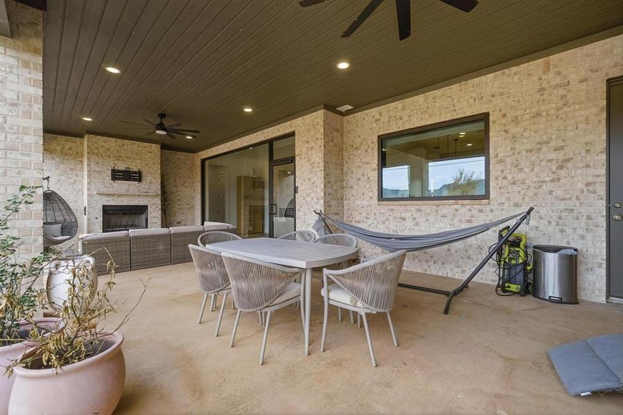 Exterior details and patio area of a home in , Abilene (Image 3).