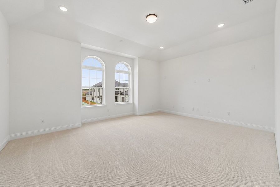 Representative unfurnished interior of a home built from the Diana by Landon Homes in Lexington Frisco, Frisco (Image 73).