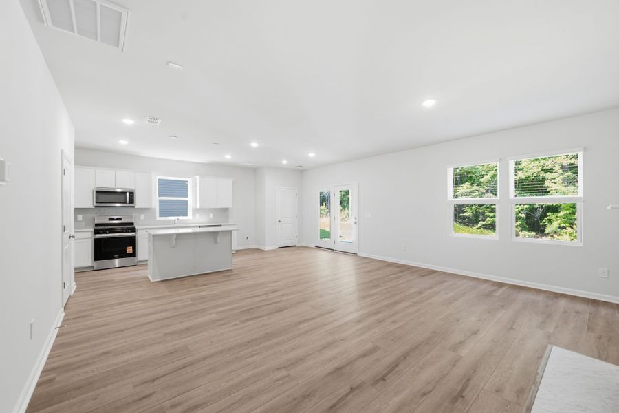 Spacious, unfurnished interior of a new home in Grand Arbor, Blythewood (Image 19).