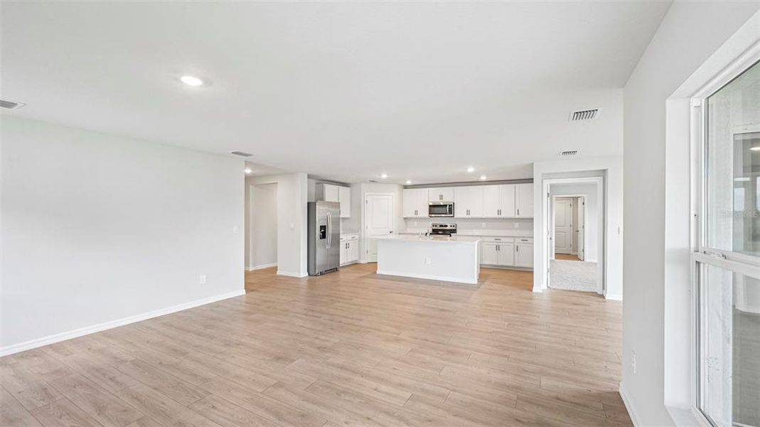 Spacious, unfurnished interior of a new home in Rye Crossing, Parrish (Image 17).