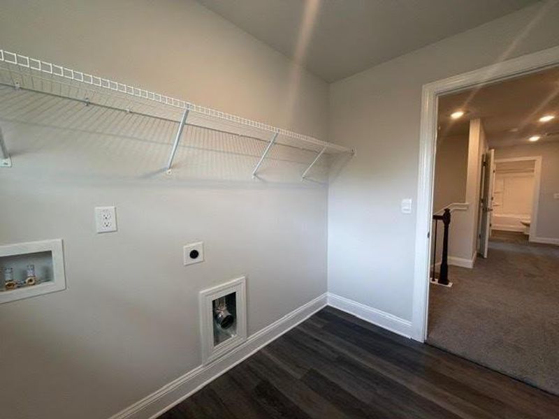 Spacious, unfurnished interior of a new home in Tuscany Hills, Douglasville (Image 25).