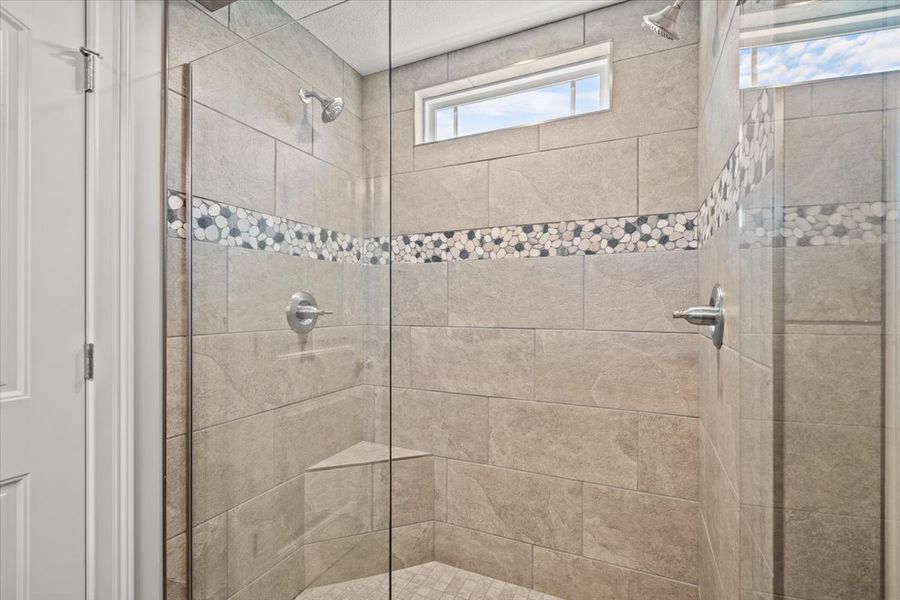 Representative interior finishes for a home built from the Enory by Enchanted Homes in Guadalupe Heights, Seguin (Image 16).