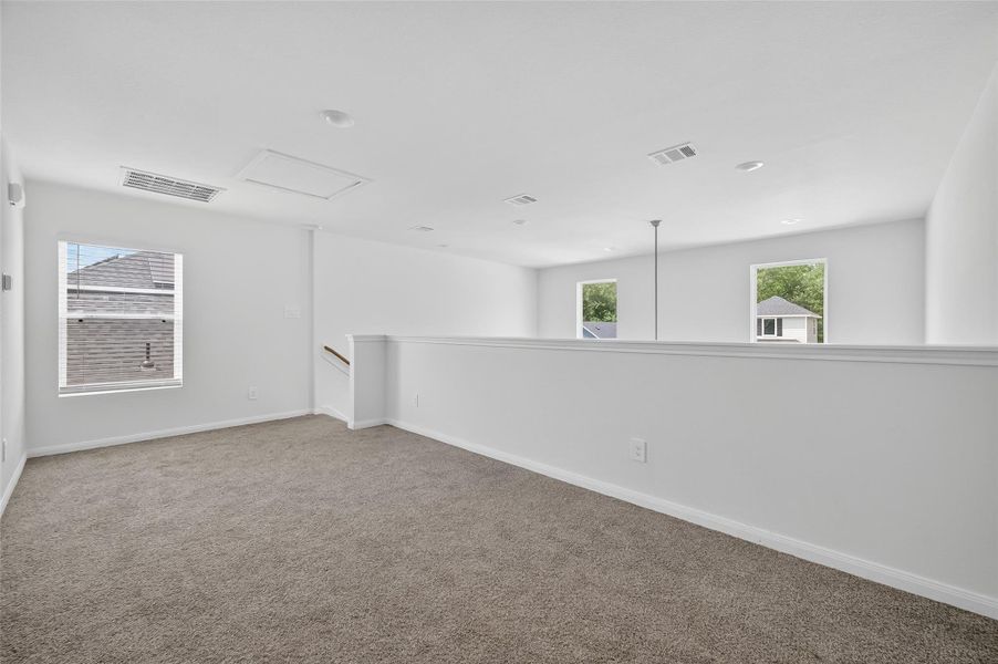 Spacious, unfurnished interior of a new home in Marie Village, Conroe (Image 20). Spacious, unfurnished interior of a new home in Marie Village, Conroe (Image 20).