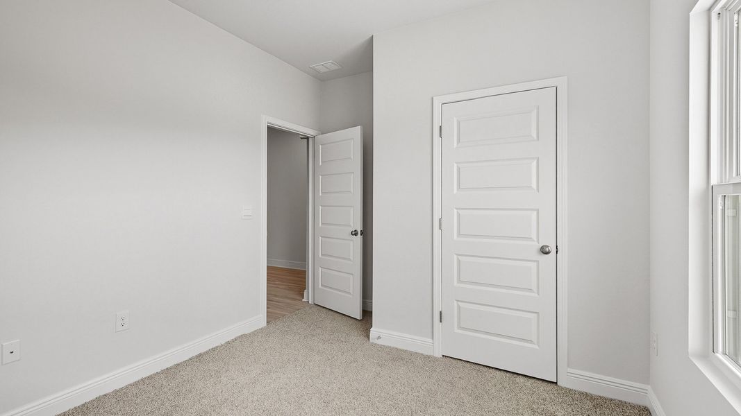 Spacious, unfurnished interior of a new home in Ashton Park Phase III, Freeport (Image 19). Spacious, unfurnished interior of a new home in Ashton Park Phase III, Freeport (Image 19).