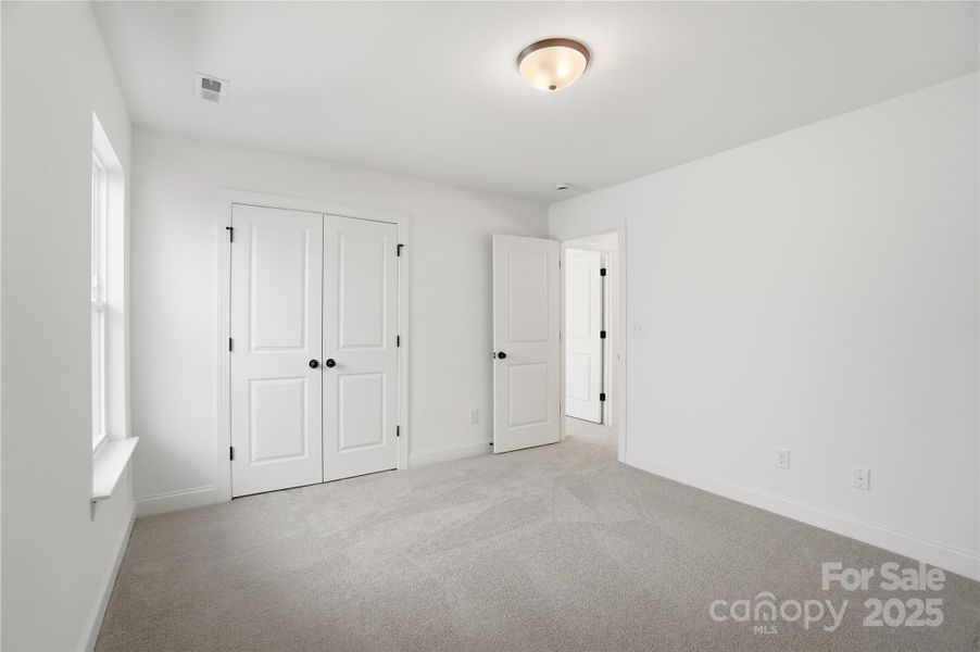 Spacious, unfurnished interior of a new home in Summerlin, Mooresville (Image 34).