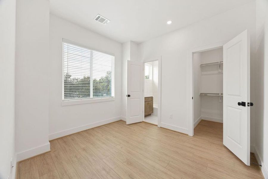 Spacious, unfurnished interior of a new home in , Houston (Image 28). Spacious, unfurnished interior of a new home in , Houston (Image 28).