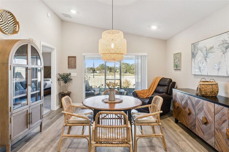 Furnished interior view inside a new home in Bradbury Creek, Haines City (Image 15).