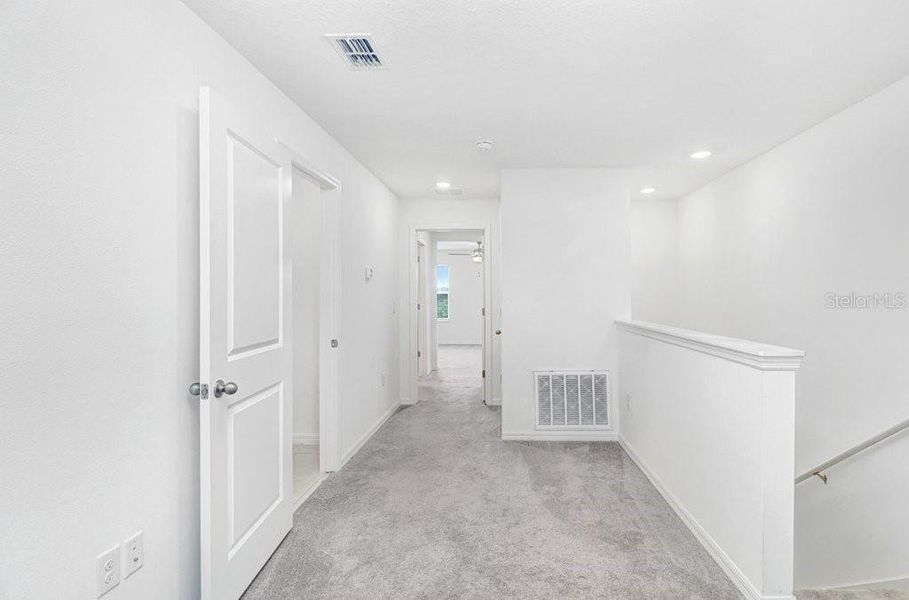 Spacious, unfurnished interior of a new home in , San Antonio (Image 27).