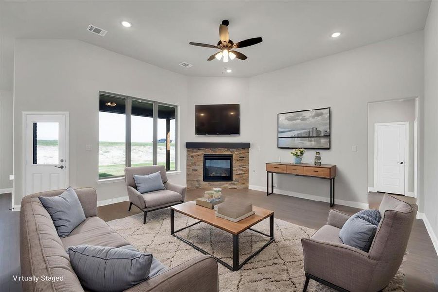 Furnished interior view inside a new home in Levante, Waxahachie (Image 17).