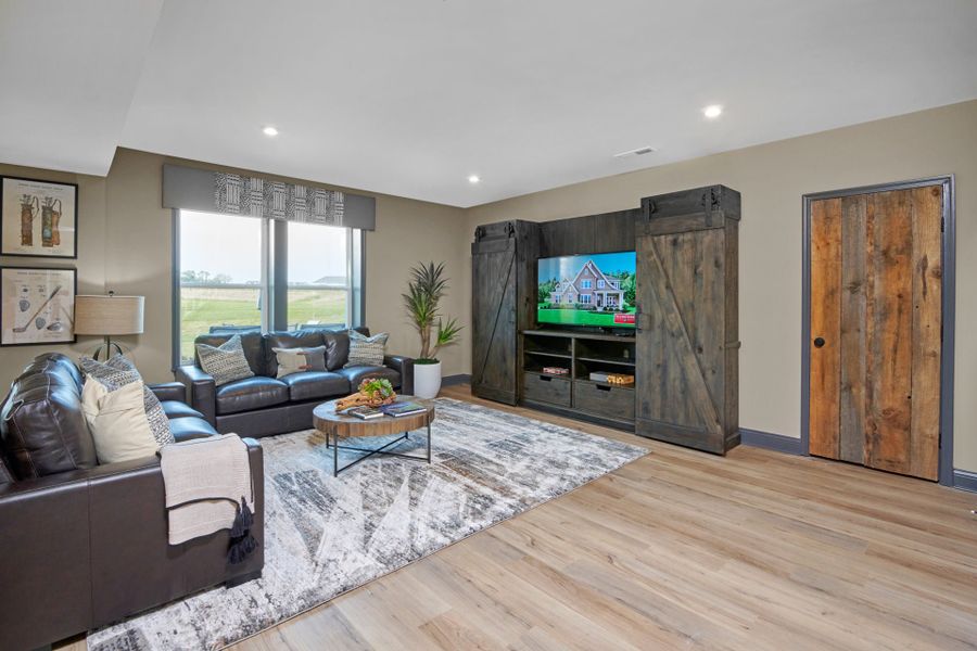 Representative furnished interior of a home built from the Clay by Fischer Homes in Veranda Manor, Canton (Image 43).