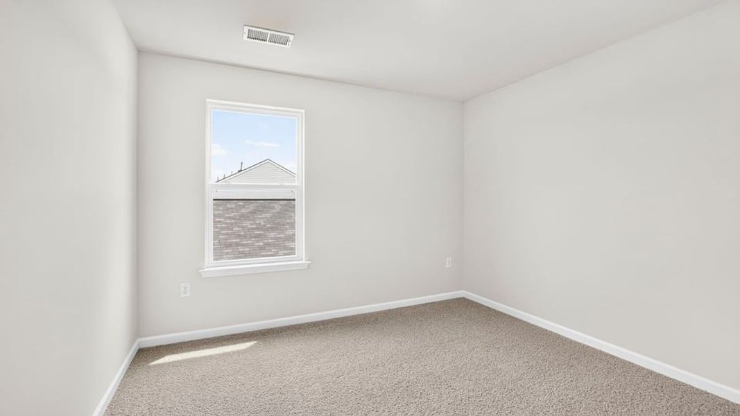 Spacious, unfurnished interior of a new home in Tyger Pines, Moore (Image 31).