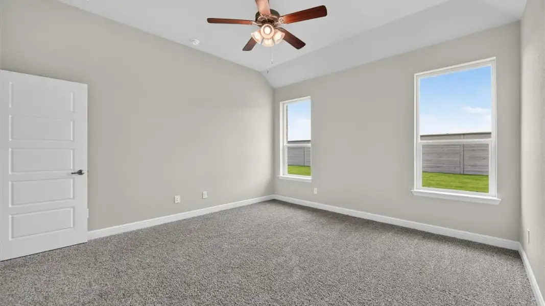 Spacious, unfurnished interior of a new home in Treeline, Justin (Image 18).