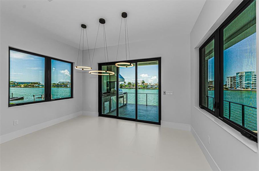 Spacious, unfurnished interior of a new home in , Treasure Island (Image 27).