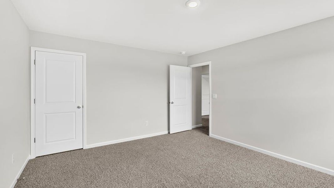 Spacious, unfurnished interior of a new home in Palmetto Valley, Anderson (Image 30).