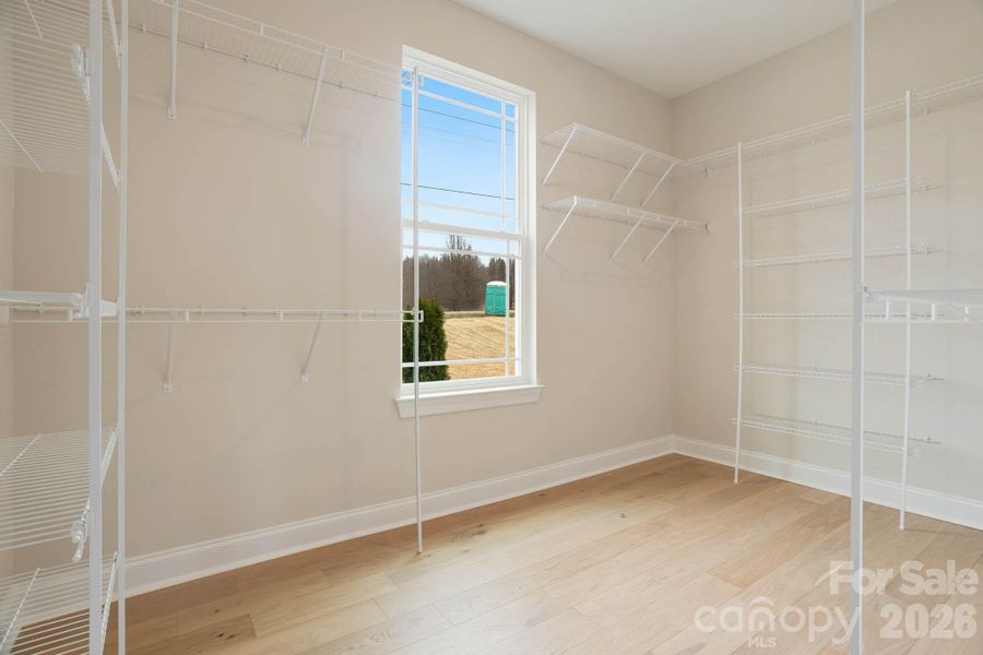 Spacious, unfurnished interior of a new home in , Lincolnton (Image 9).