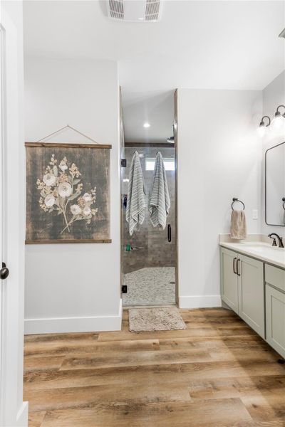 Furnished interior view inside a new home in , Cuero (Image 6).
