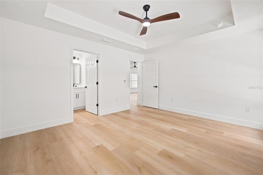 Spacious, unfurnished interior of a new home in , Summerfield (Image 16).