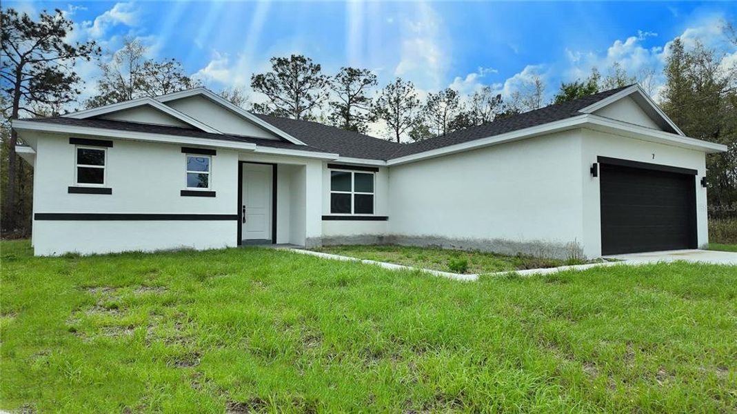 Exterior details and patio area of a home in , Ocala (Image 4). Exterior details and patio area of a home in , Ocala (Image 4).