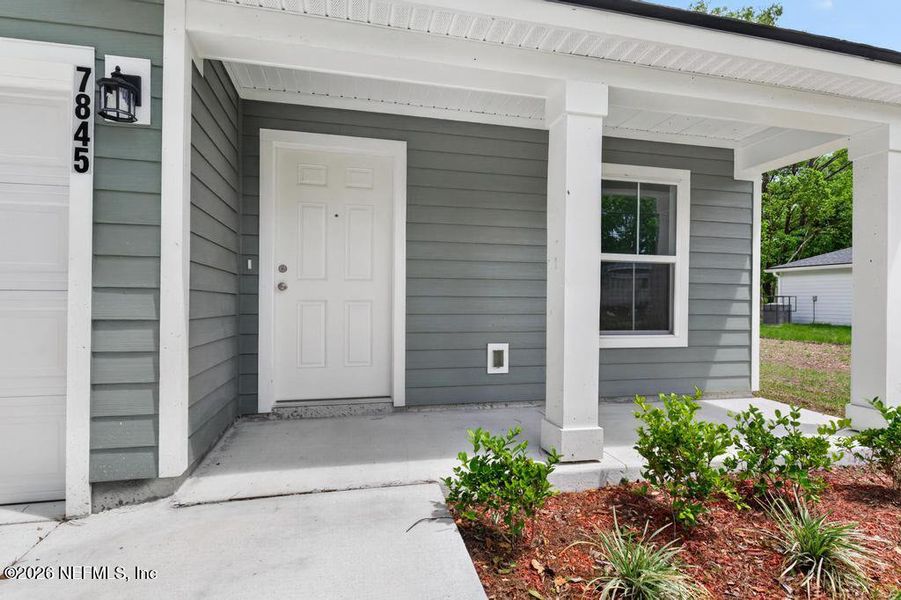 Exterior details and patio area of a home in , Jacksonville (Image 39).