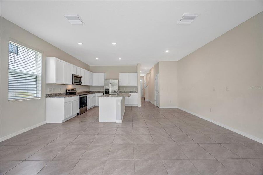 Furnished interior view inside a new home in , Wesley Chapel (Image 13).