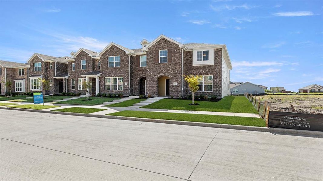 02. 3717 Star Mesa - Front (3)