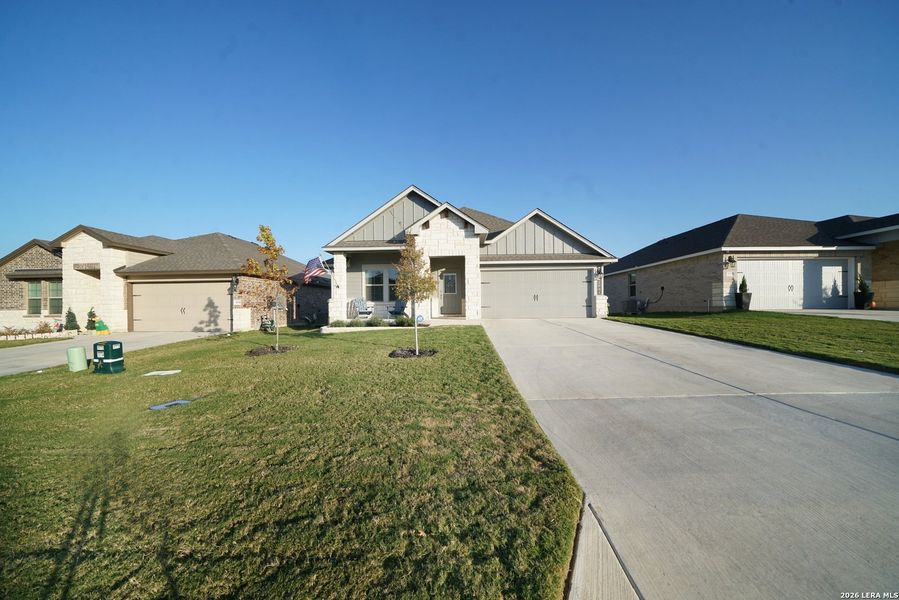 Front exterior of a new home in , Belton, TX, highlighting curb appeal (Image 23).
