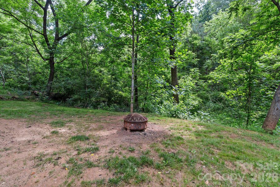 sweet firepit area