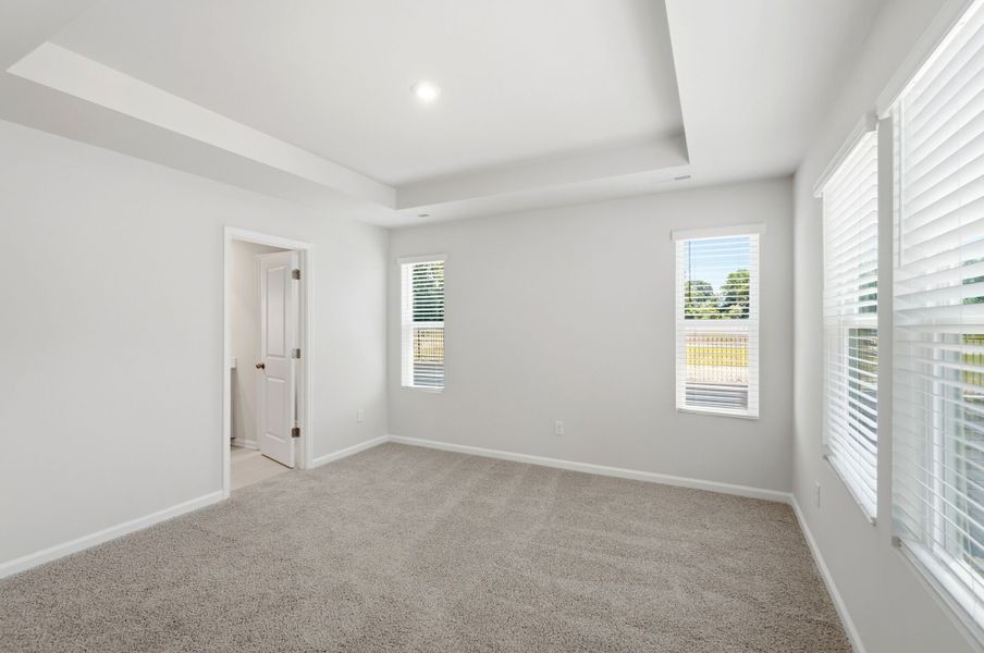 Spacious, unfurnished interior of a new home in Stonesummit at Reedy Creek, Charlotte (Image 15).