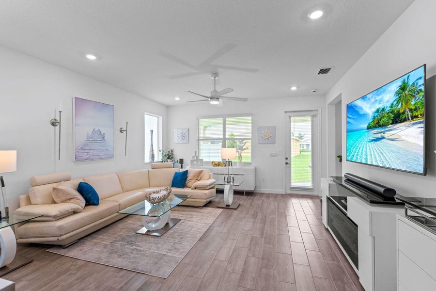 16-web-or-mls-A7404149 16-web-or-mls-A7404149