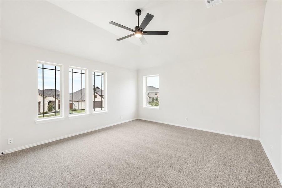 Spacious, unfurnished interior of a new home in Hampton Park, Glenn Heights (Image 19). Spacious, unfurnished interior of a new home in Hampton Park, Glenn Heights (Image 19).