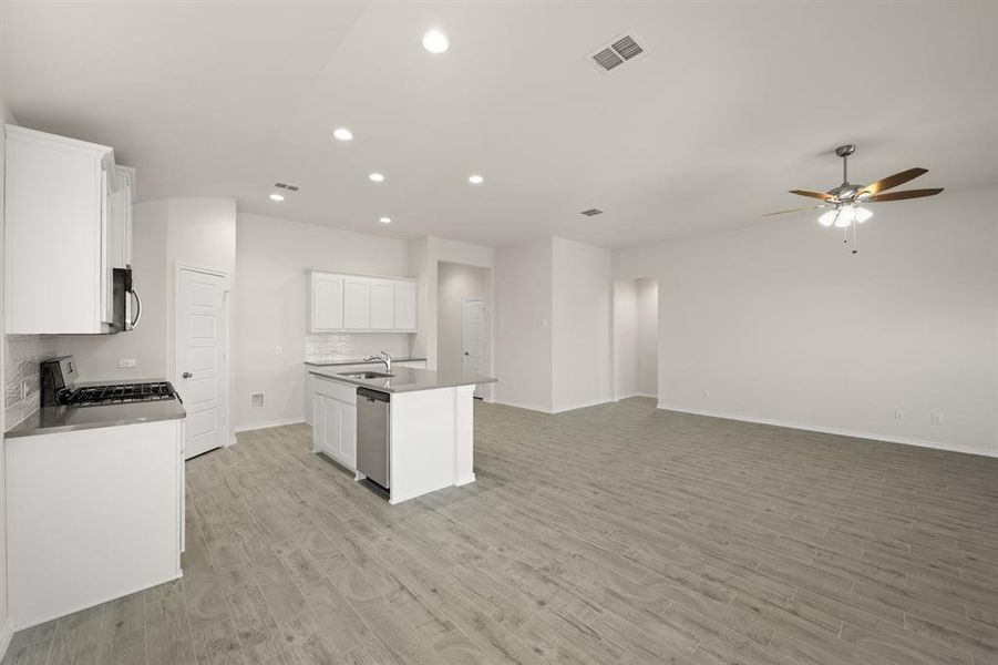 304 Comanche- Primary Suite-1