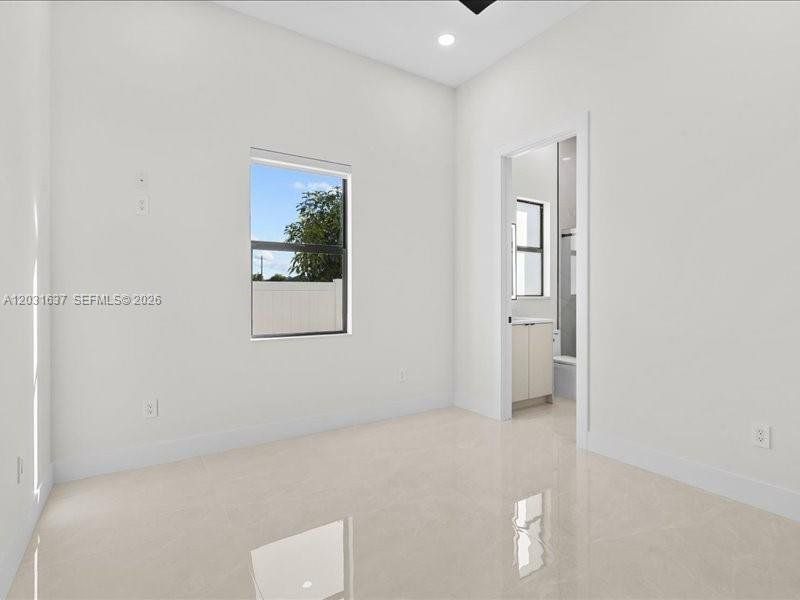 Spacious, unfurnished interior of a new home in , Port St. Lucie (Image 47).