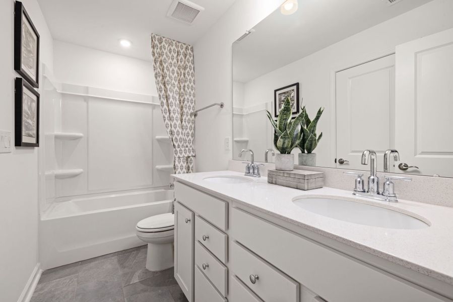 Representative furnished interior of a home built from the Hayden by Pulte Homes in Sedgefield Green, Greensboro (Image 4).