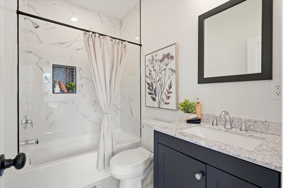 Furnished interior view inside a new home in , Charleston (Image 20).