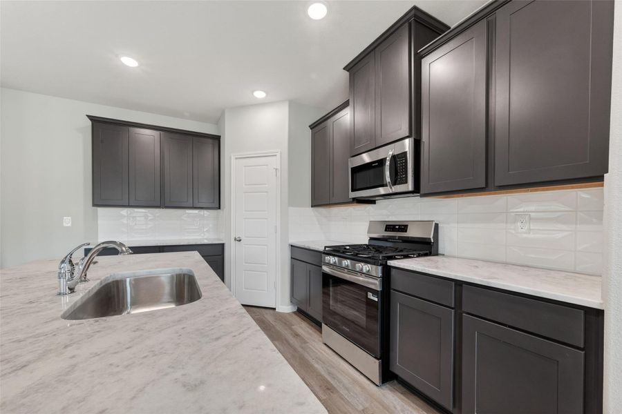 Furnished interior view inside a new home in Rollingbrook Estates, Baytown (Image 7).