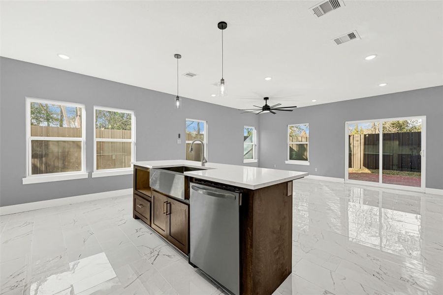 9 feet ceiling first and second floor