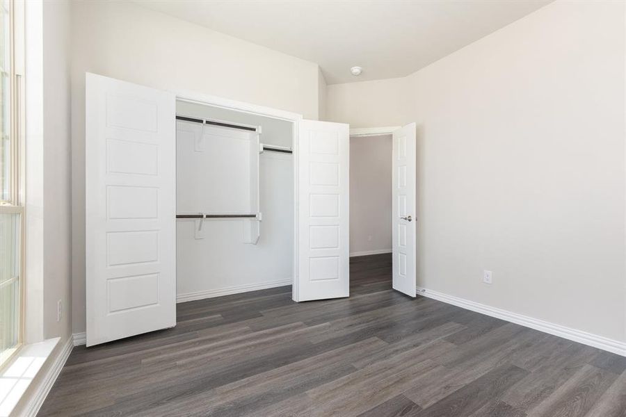 Spacious, unfurnished interior of a new home in Courts Of Bonnie Brae, Denton (Image 27).