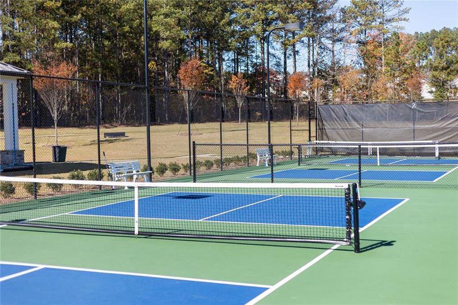 Community amenities in Soleil Belmont Park, Canton (Image 33).