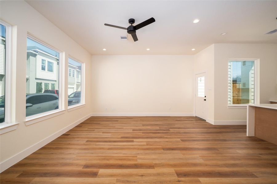 Spacious, unfurnished interior of a new home in , Houston (Image 22).