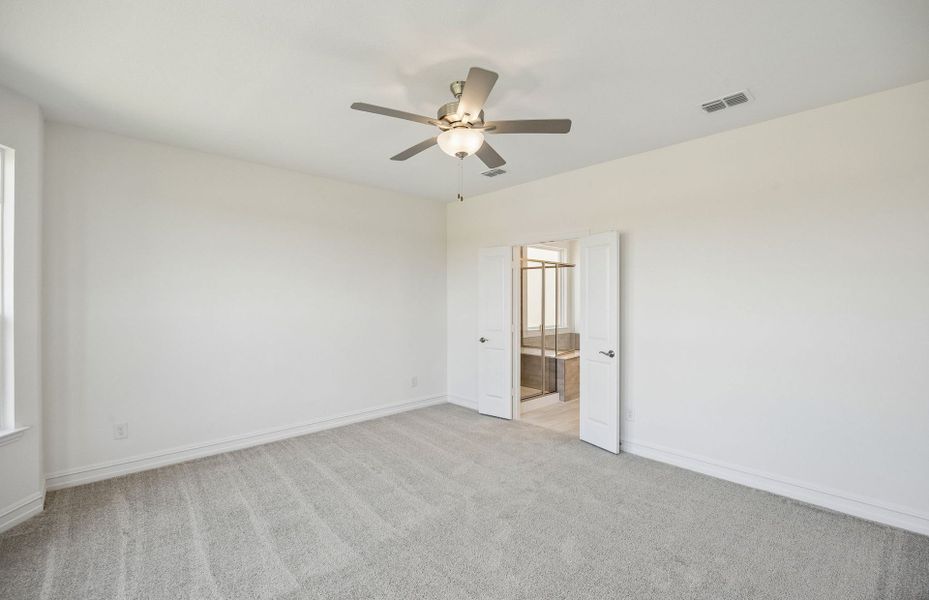 Spacious, unfurnished interior of a new home in Whitewing Trails, Princeton (Image 15). Spacious, unfurnished interior of a new home in Whitewing Trails, Princeton (Image 15).