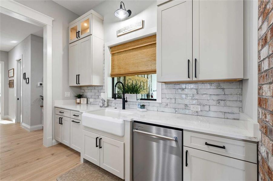 Furnished interior view inside a new home in , Ocala (Image 36).